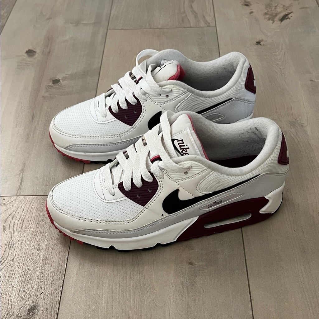 Nike Womens Air Max 90s